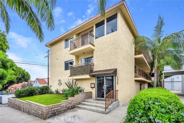 1329 W 8th, San Pedro