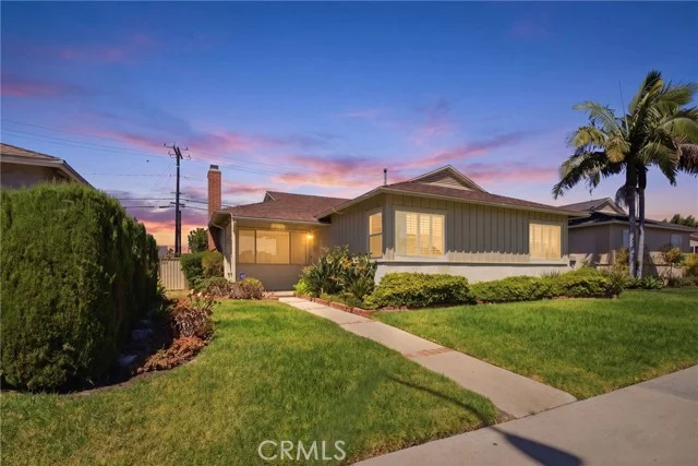 13119 Van Ness, Gardena