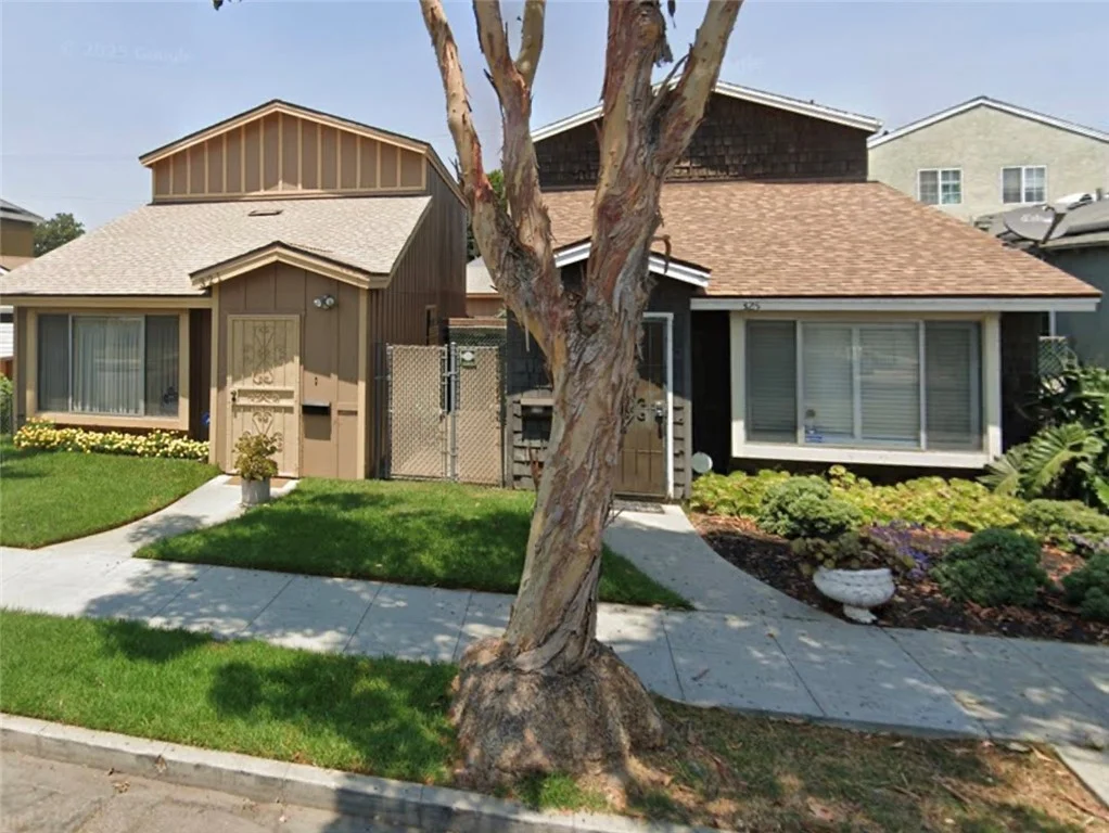 321 E Hullett, Long Beach