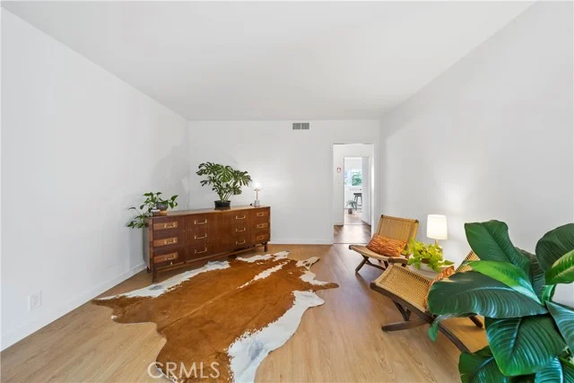 311 Cherry Avenue #2, Long Beach