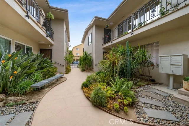 311 Cherry Avenue #2 photo 4