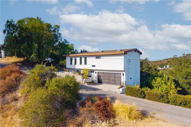 4300 Camello Road, Woodland Hills