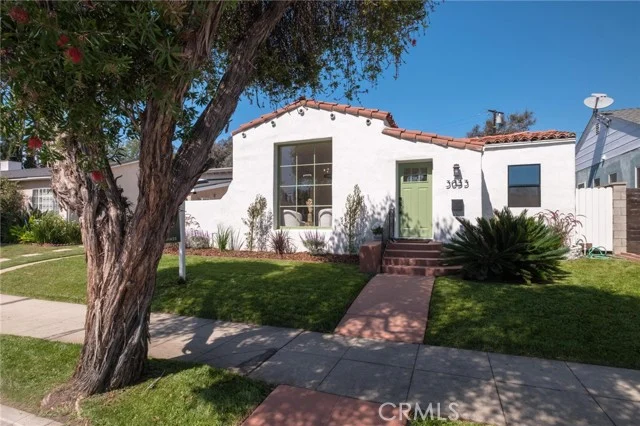 3033 Urban Avenue photo 1