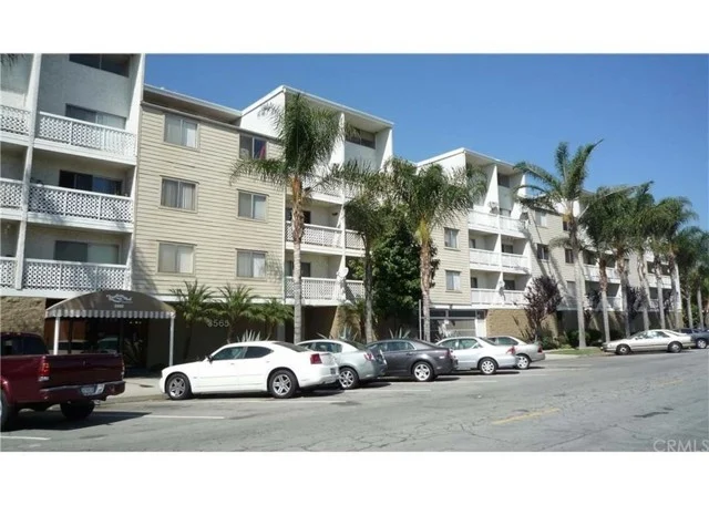 3565 Linden #115, Long Beach