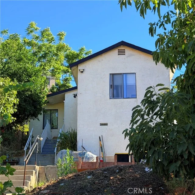 5172 Wadena, Los Angeles