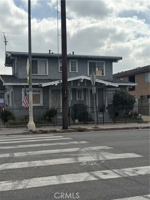 310 E 81st, Los Angeles