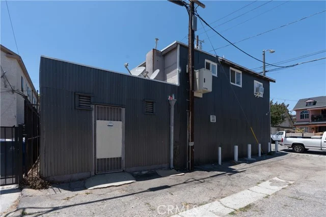 285 W 9th Street photo 3