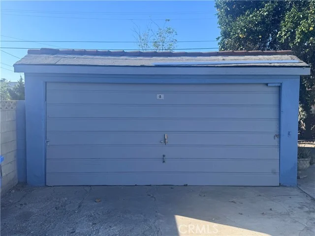 1150 W 64th Street photo 4