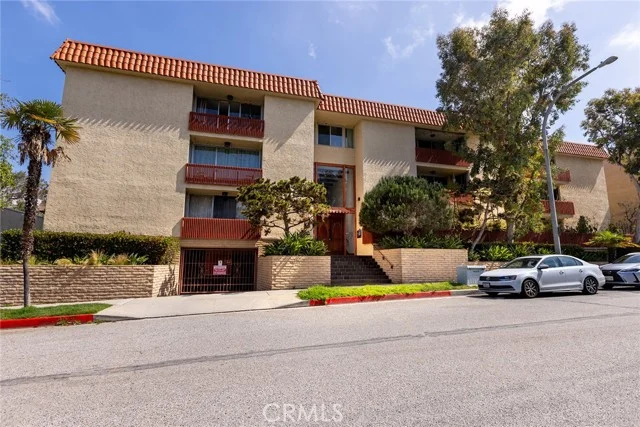 5875 Doverwood Drive #309, Culver City
