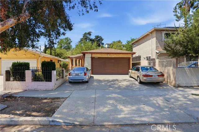 5943 Benner, Los Angeles