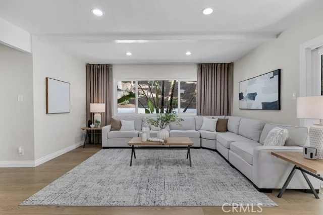 4300 Pampas Road photo 3