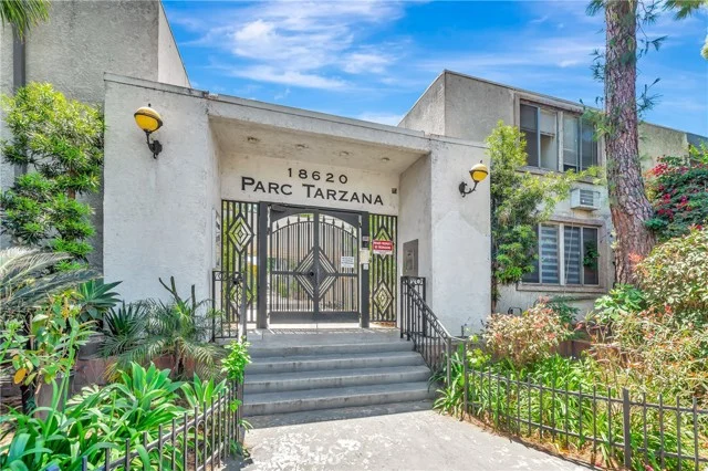18620 Hatteras Street #247, Tarzana