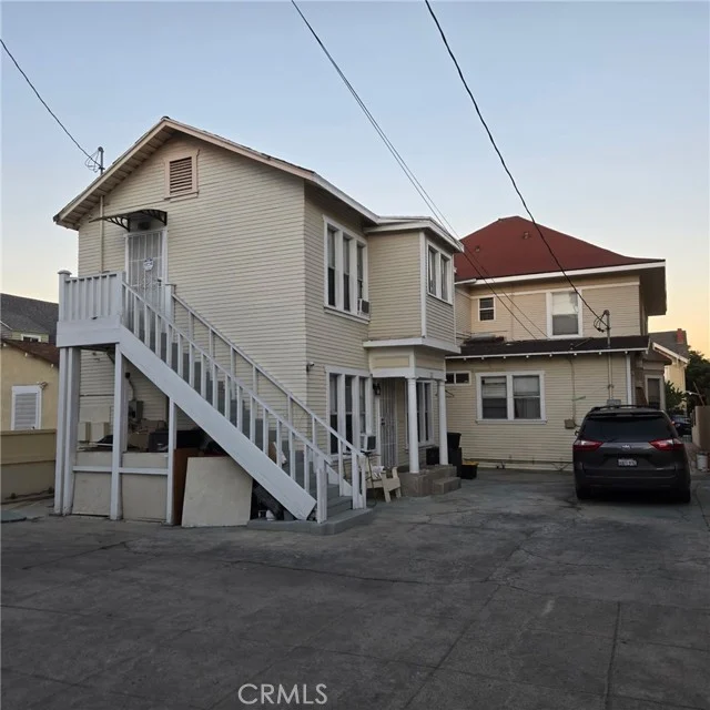 1211 Elden Ave. photo 1
