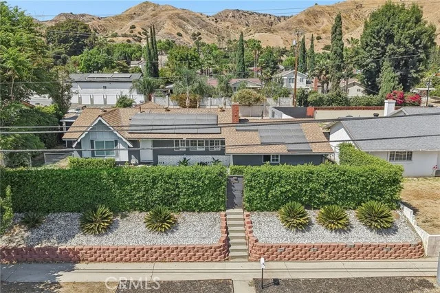 10065 Foothill Boulevard, Los Angeles