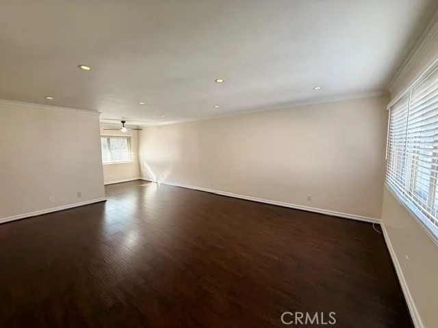 8650 Belford photo 2