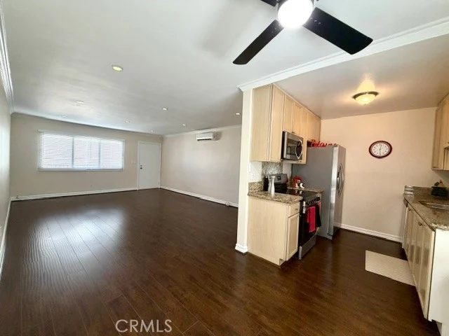 8650 Belford photo 5