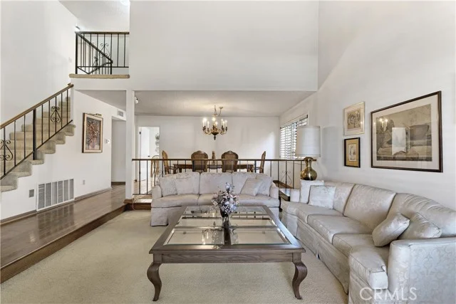 5521 Goodland Avenue photo 4