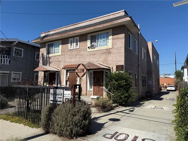 201 E 31st, Los Angeles