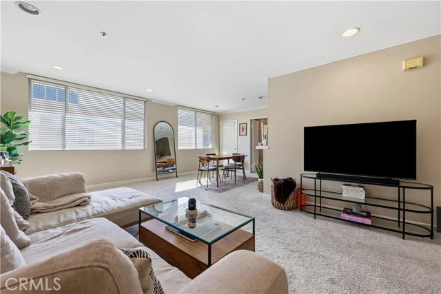 4501 Cedros Avenue #330, Sherman Oaks
