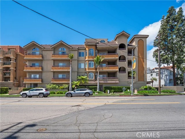 4301 Fulton Avenue #303, Sherman Oaks