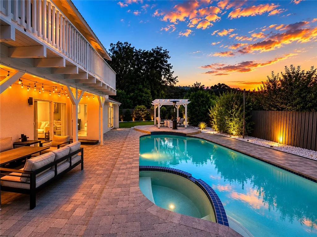 4301 Cezanne Avenue, Woodland Hills
