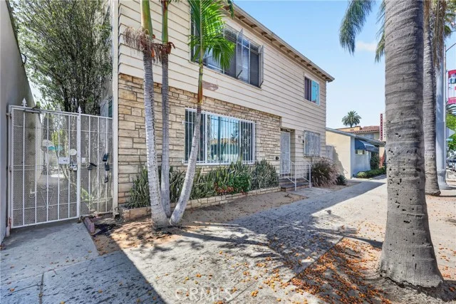 815 Pacific Avenue #6, Long Beach