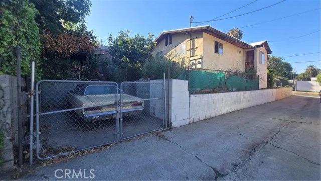 2118 Scott photo 1
