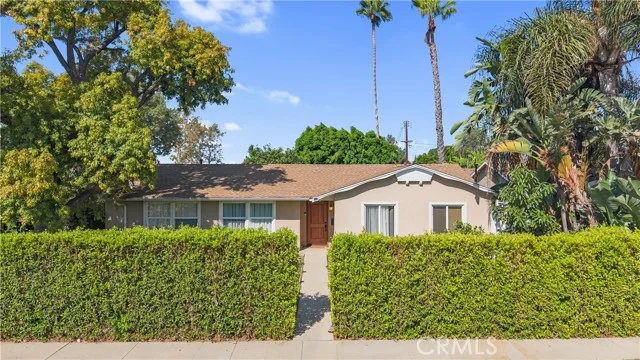 11201 Petit Avenue photo 1