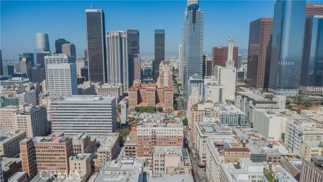 312 W 5th Street #304, Los Angeles