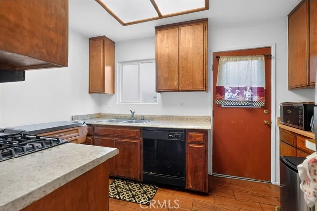 23419 Anchor, Carson