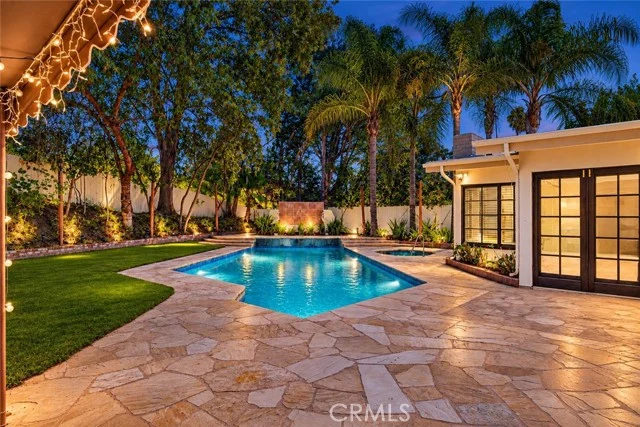 4610 Arriba Drive, Tarzana