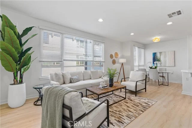 5401 W 149th Place #2, Hawthorne