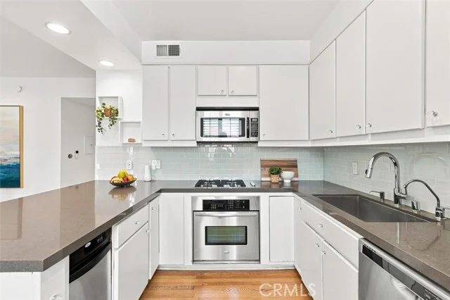 943 14th Street #101 photo 4
