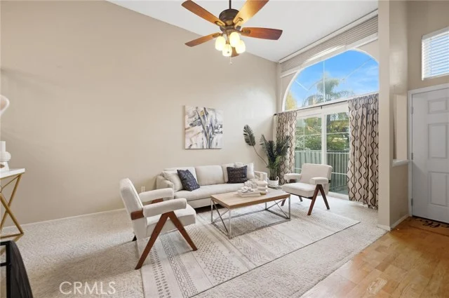 5455 Sylmar #1402 photo 2