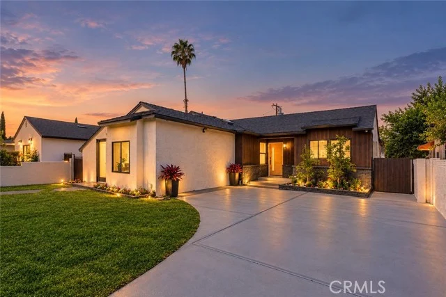 6853 Willis Avenue, Van Nuys
