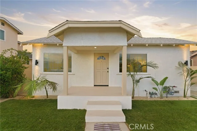 1111 W 98th Street, Los Angeles