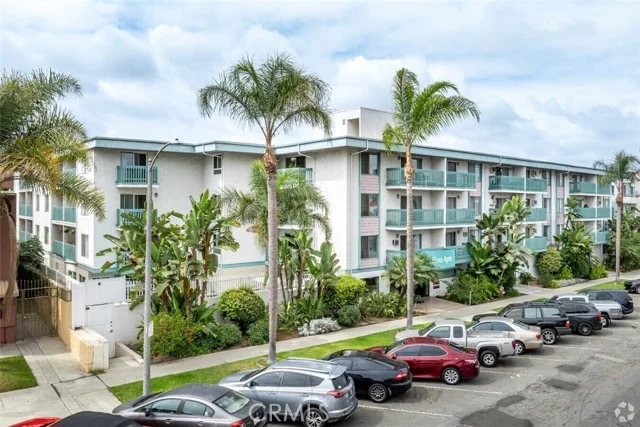 3415 Linden, Long Beach