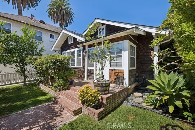 107 Bennett, Long Beach