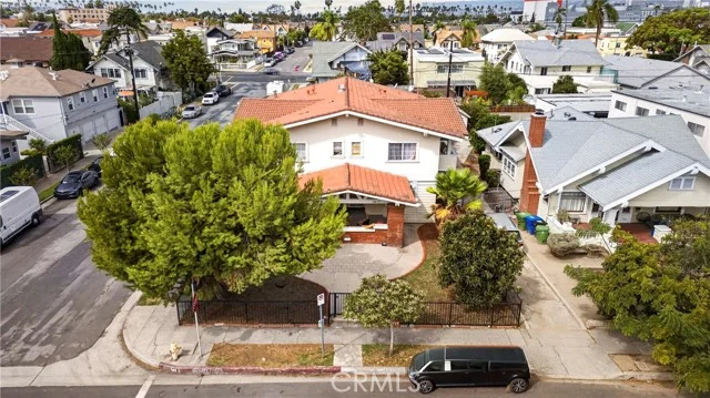 1417 3rd Avenue, Los Angeles