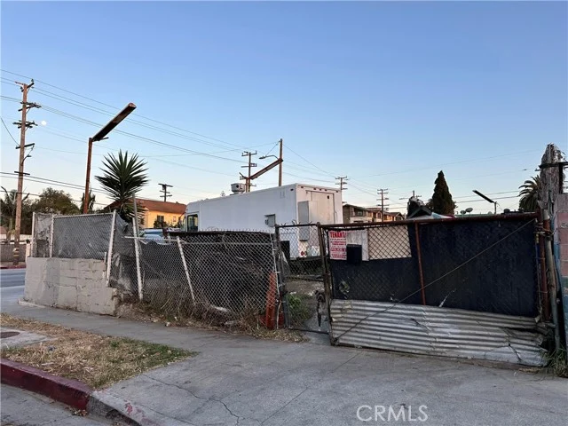 10305 S Normandie, Los Angeles