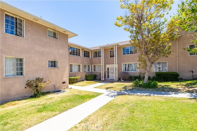 4072 Hillcrest Drive #C photo 3