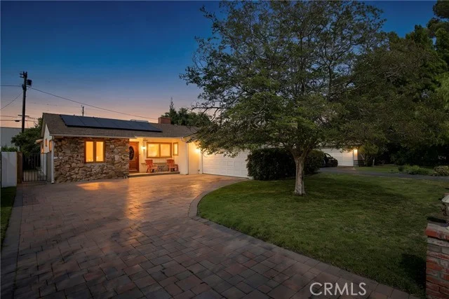 12445 Killion Street, Valley Village