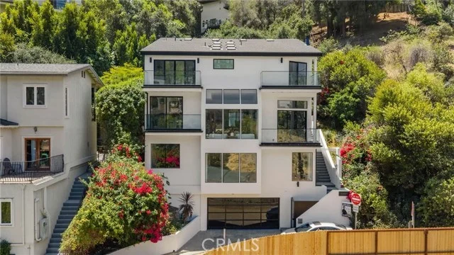 6358 La Rocha, Los Angeles