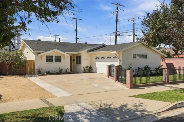 17217 S Hoover Street photo 3