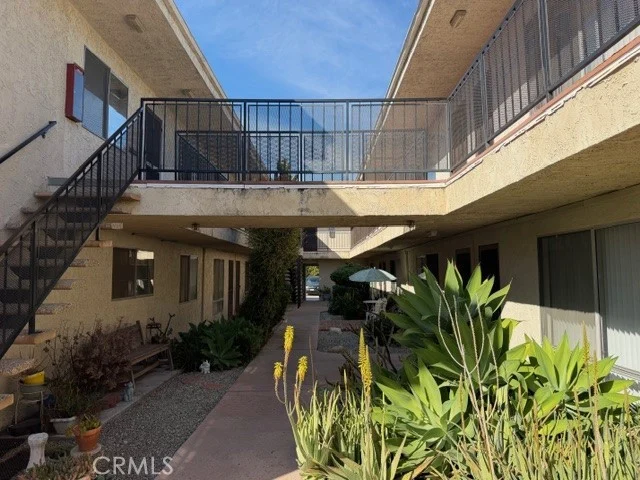 25711 Frampton photo 5