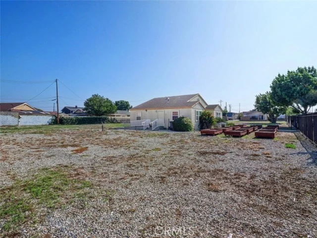 22108 Avalon photo 5