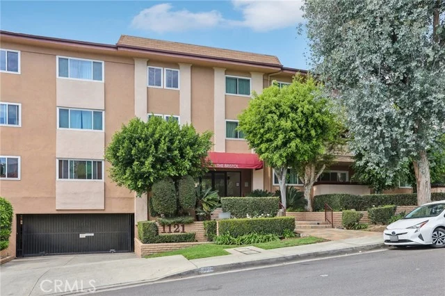 1121 N Olive Drive #211, West Hollywood