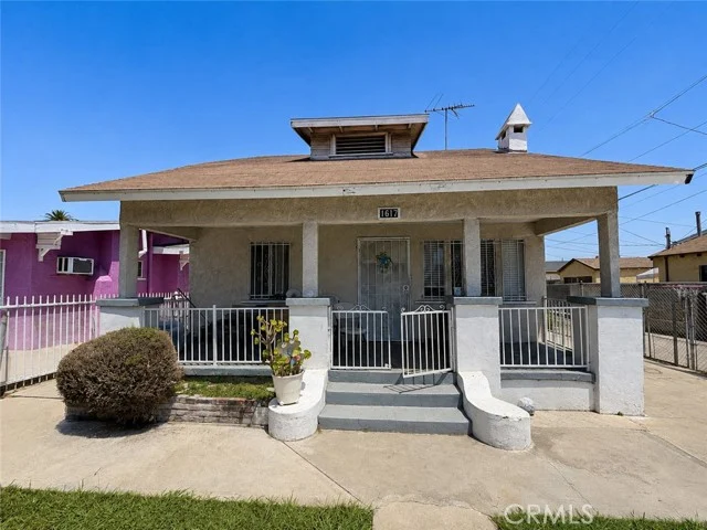 1617 W 58th photo 1