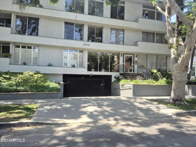 14506 Benefit Street #104, Sherman Oaks