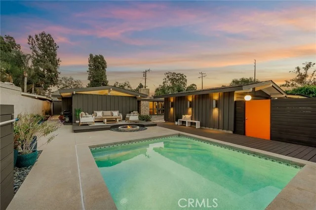 3008 Karen, Long Beach